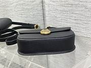 Colestore Dior Medium Dior Médaillon Flap Bag Black Grained Calfskin 23 x 16 x 6.5 cm - 5