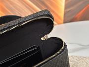 Colestore Chanel Classic Vanity with Chain Braided Raffia & Gold-Tone Metal Black 17 x 19.5 x 5cm - 3