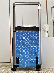 Colestore Louis Vuitton Horizon Clouds Monogram 55 Blue 35 x 23 × 55 cm - 5