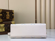 Colestore Louis Vuitton Onthego East West Light Bliss Couture 25 x 13 x 10 cm - 6