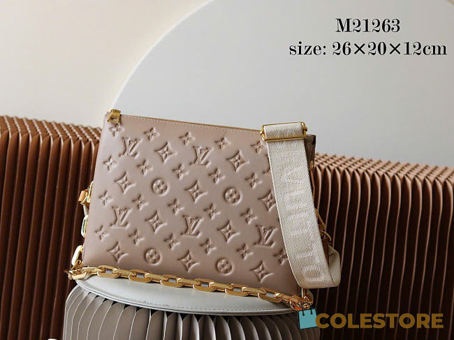 Colestore Louis Vuitton Coussin PM Taupe M21263 26x20x12cm - 1