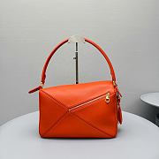 Colestore Loewe Medium Puzzle Featherlight bag in nappa lambskin Deep Saffron 29 x 19 x 14cm - 4
