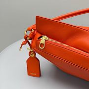 Colestore Loewe Medium Puzzle Featherlight bag in nappa lambskin Deep Saffron 29 x 19 x 14cm - 2