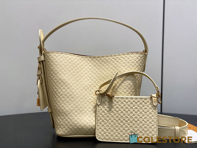 Colestore Louis Vuitton All In BB Banane 16 x 18 x 12 cm - 1