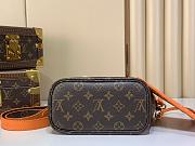 Colestore Louis Vuitton Neverfull Bandoulière Inside Out BB Monogram Orange 16.5 x 11 x 26.5cm - 4