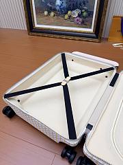 Colestore Louis Vuitton Horizon 55 Banana Yellow LV Stamp 38 x 55 x 21 cm - 5