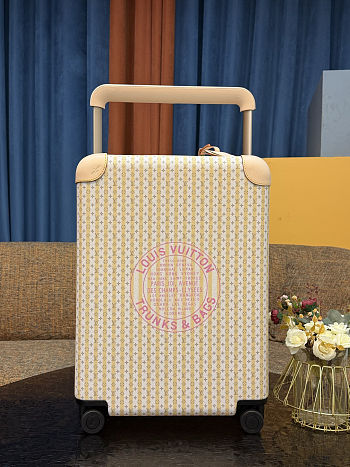 Colestore Louis Vuitton Horizon 55 Banana Yellow LV Stamp 38 x 55 x 21 cm
