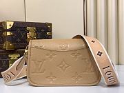 Colestore Louis Vuitton Diane Monogram Empreinte Leather Camel Beige 24 x 15 x 9 cm - 4