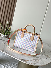 Colestore Louis Vuitton  LV Stamp OnTheGo PM Blue 25 x 19 x 11.5 cm - 4