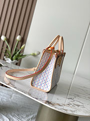 Colestore Louis Vuitton  LV Stamp OnTheGo PM Blue 25 x 19 x 11.5 cm - 3