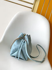 Colestore Louis Vuitton Mahina Couture Bella Bleu Olympe 19 x 22 x 14 cm - 3