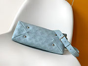 Colestore Louis Vuitton Mahina Couture Hand It All PM Bleu Olympe 29 x 18 x 13 cm - 4
