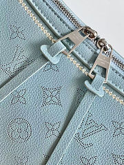 Colestore Louis Vuitton Mahina Couture Hand It All PM Bleu Olympe 29 x 18 x 13 cm - 2