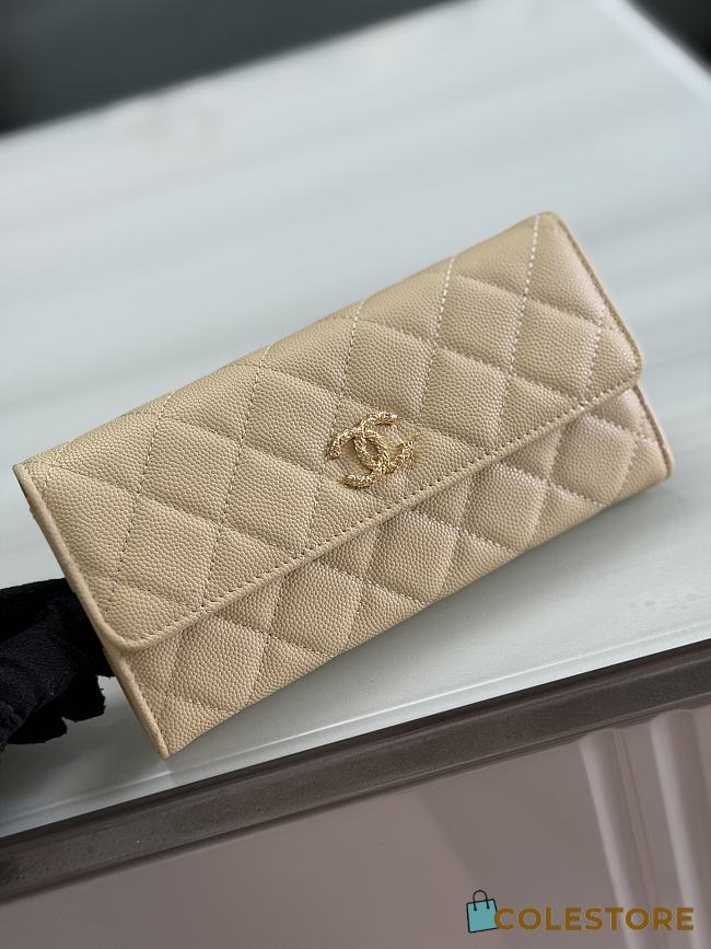 Colestore Chanel Long Flap Wallet in Shiny Grained Calfskin & Gold-Tone Metal Beige 19 x 3 x 10cm - 1