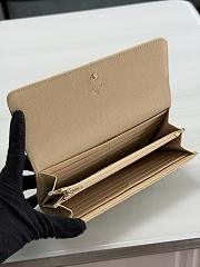 Colestore Chanel Long Flap Wallet in Shiny Grained Calfskin & Gold-Tone Metal Beige 19 x 3 x 10cm - 3