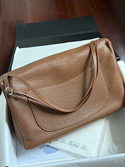Colestore Chanel Maxi Flapbag Grained Calfskin & Silver Metal Camel 26 x 38.5 x 11cm - 4
