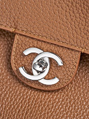 Colestore Chanel Maxi Flapbag Grained Calfskin & Silver Metal Camel 26 x 38.5 x 11cm - 2