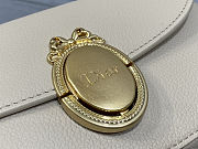 Colestore Dior Small Dior Médaillon Flap Bag Trench Grained Calfskin  21 x 12 x 5.5 cm - 3