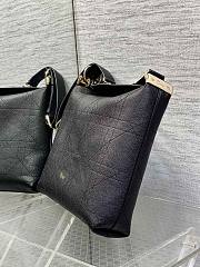 Colestore Dior Medium Diorly Bag Black Flat Cannage Calfskin 31.5 x 25 x 8 cm - 4