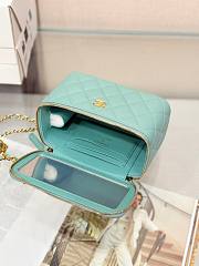 Colestore Chanel Lambskin Quilted Vanity Case With Chain Tiffany Blue  Gold Hardware 17x9.5x8cm - 5