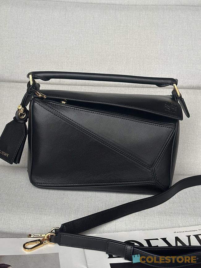 Colestore Loewe Small Featherlight Puzzle Bag in Nappa Lambskin Black 24x10.5x16.5cm - 1