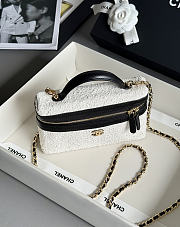 Colestore Chanel Coco Beach Top Handle Long Vanity Case with Chain Ecru Tweed and Black Calfskin Gold Hardware 17x19.5x5.5cm - 5