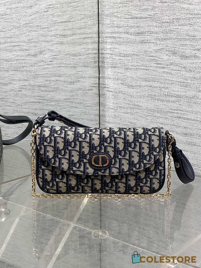 Colestore Dior 30 Montaigne D-Vine Pouch with Chain Blue Dior Oblique Jacquard  22 x 12 x 5 cm - 1