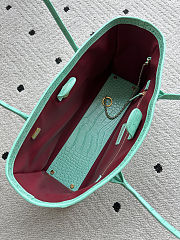 Colestore Chanel Small Shopping Bag   Crocodile Embossed Calfskin & Gold-Tone Metal  Green  20 x 39 x 13cm - 3