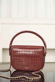 Colestore Chanel Clutch   Crocodile Embossed Calfskin & Gold-Tone Metal  Burgundy  16 x 26 x 2.5cm - 3