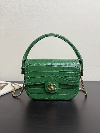 Colestore Chanel Mini Flap Bag with Top Handle   Crocodile Embossed Calfskin & Gold-Tone Metal  Green  14.5 x 19.5 x 5cm