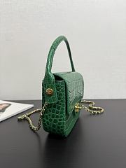 Colestore Chanel Mini Flap Bag with Top Handle   Crocodile Embossed Calfskin & Gold-Tone Metal  Green  14.5 x 19.5 x 5cm - 6