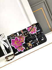 Colestore Chanel Classic 11.12 handbag Embroidered satin, sequins, glass pearls & ruthenium-finish metal, black, yellow & white 15.5×25.5×6.5cm - 1