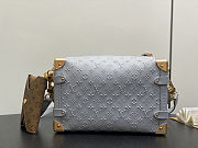 Colestore Louis Vuitton Minigram Bold Side Trunk MM Cloud Gray 23.5 x 16 x 8.5 cm - 5
