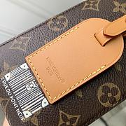 Colestore  Louis Vuitton Milk Bag Monogram 12 x 22 x 10 cm - 2