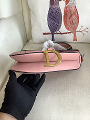 Colestore Dior Saddle Bag in Rose des Vents Grained Calfskin 25.5 × 20 × 6.5 cm - 3