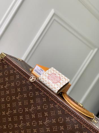 Colestore Louis Vuitton LV Stamp Charms Pocket Wallet Banana 9 x 10 x 2.5 cm