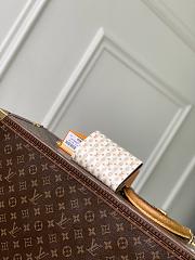 Colestore Louis Vuitton LV Stamp Victorine Wallet Nude Pink 12 x 9.5 x 2.5 cm - 3
