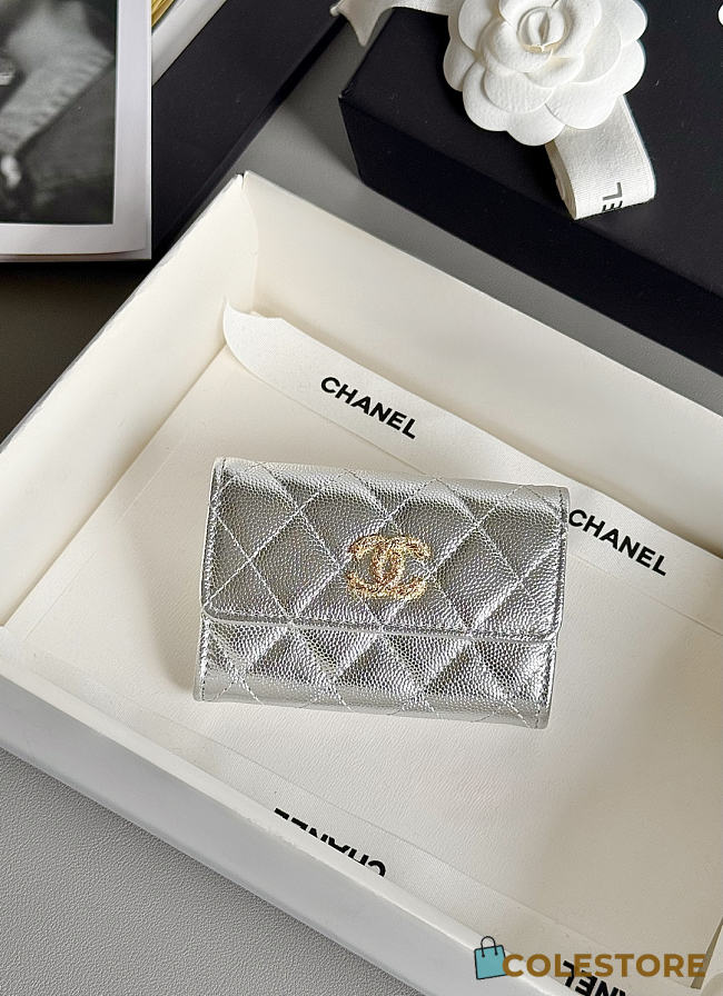 Colestore Chanel Flap Card Holder, grained shiny calfskin & gold-tone metal,Silvery 11x2x8cm - 1