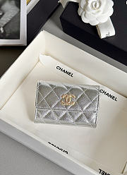 Colestore Chanel Flap Card Holder, grained shiny calfskin & gold-tone metal,Silvery 11x2x8cm - 1