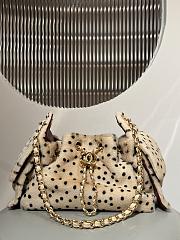 Colestore Chanel 25 Mini Handbag   Lambskin & Gold-Tone Metal  Light Beige & Black  20 x 22 x 12.5cm - 3