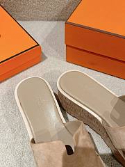 Colestore Hermes Eze 30 sandal in suede goatskin Beige - 5