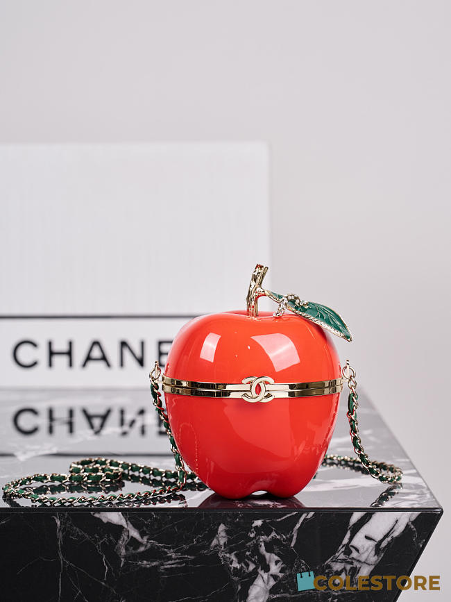 Colestore Chanel Métiers d’art 2026   Apple Minaudiere   Laquered Metal, Enamel & Gold-Tone Metal  Red, Green & Golden 16 x 10 x 10cm - 1
