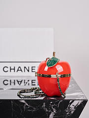 Colestore Chanel Métiers d’art 2026   Apple Minaudiere   Laquered Metal, Enamel & Gold-Tone Metal  Red, Green & Golden 16 x 10 x 10cm - 4
