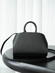 Colestore Ferragamo Hug Leather Tote Bag Black 21cm - 2