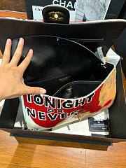 Colestore Chanel Métiers d’art 2026   Flapbag   Sequins & Gold-Tone Metal  Red & Multicolor  19.5 x 32 x 10cm - 6