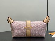 Colestore Louis Vuitton Pochette Mia Monogram Emblème Rose Ruban 22 x 14.5 x 8cm - 3