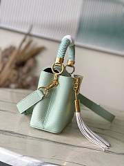 Colestore Louis Vuitton Capucines Mini Jade Green Taurillon Leather M15157 21 x 13.6 x 8 cm - 4