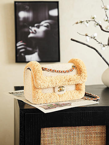Colestore Chanel Coco Beach 2026 collection   Flap Bag   Braided Raffia & Gold-Tone Metal  Beige  16.5 x 25 x 6.5cm