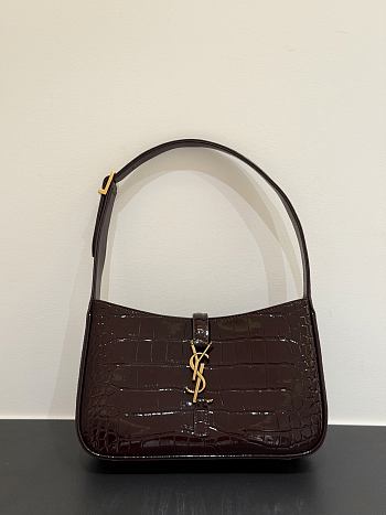 Colestore  YSL Saint Laurent LE 5 À 7 in crocodile-embossed patent leather in Brown 24.5x16x6cm