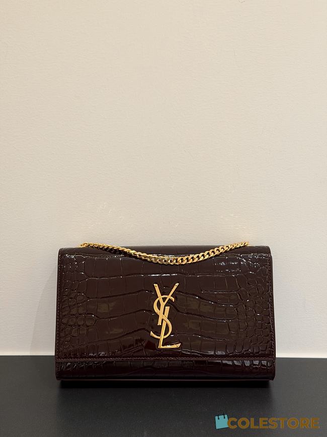 Colestore YSL Saint Laurent Small Kate Shoulder Bag in crocodile-embossed patent leather in Brown 24x14.5x5cm - 1